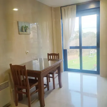 Piso Beiramar * ポンテベドラ